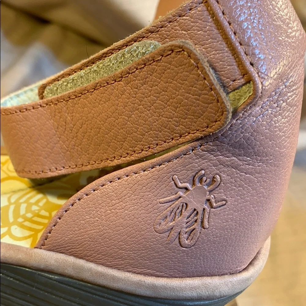 FLY London almost NEW, worn once, leather peep toe